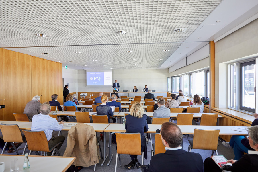 TOMRA Press Conference at IFAT 01