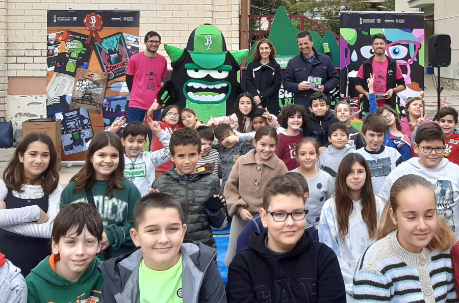 Vista institucional inaugural Berto Zampapilas CEIP Nicolau Primitiu