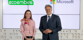 Rosa Trigo, CEO de Ecoembes, y Alberto Granados, presidente de Microsoft España
