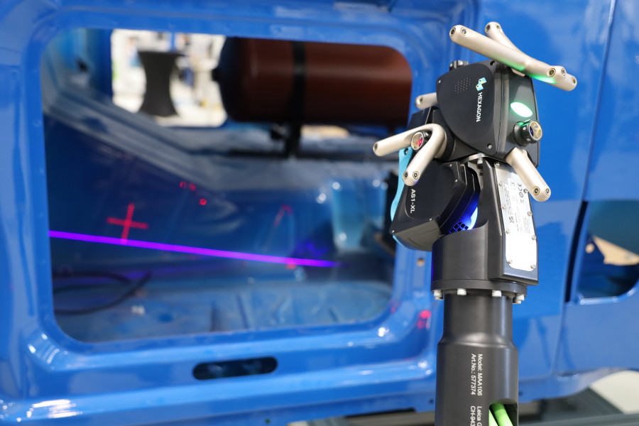 Hexagon MI Tracker AS1 XL Automation Application Photo Truck3 (1)