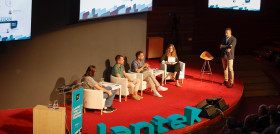 Mesa redonda equipo Desarrollo  Innovación y Tecnología