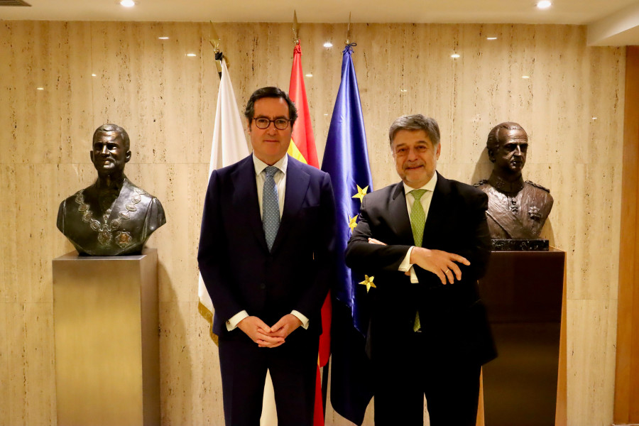 Antonio Garamendi, presidente de CEOE, y José Pérez, consejero delegado de Recyclia