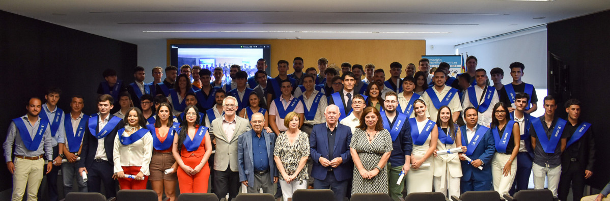 FOTO 5  La Escuela FP de FEMPA acaba de graduar a su decima promocion