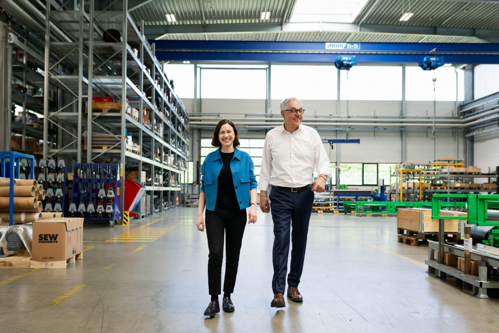 Photo 04 Willi and Julia Stadler in Altshausen Production Hall